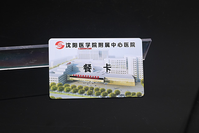 目前市場(chǎng)上哪款滴膠卡讀卡器使用起來比較方便？